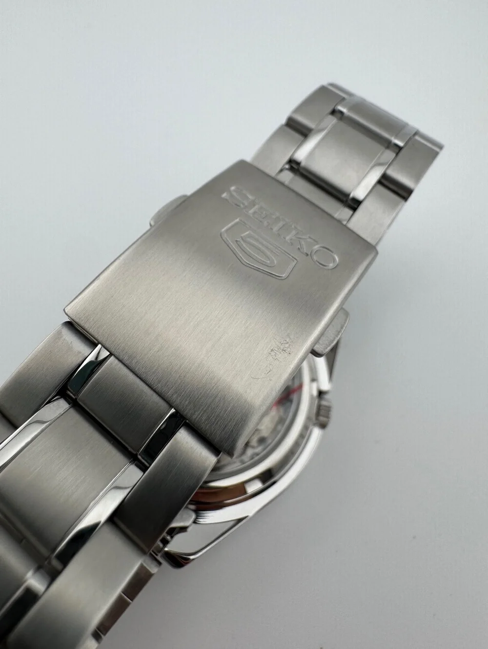 Seiko 5 Automatic SNK355 Silver Dial 37mm Men's Watch Box Papers